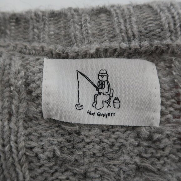 Hot Gingerr Women's Gray Cable Knit Sweater Size XL - Picture 6 of 9
